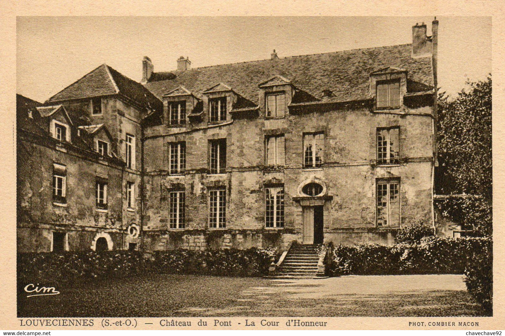 CPA    -    LOUVECIENNES    -   CHATEAU DU PONT   -  LA COUR D' HONNEUR - Louveciennes