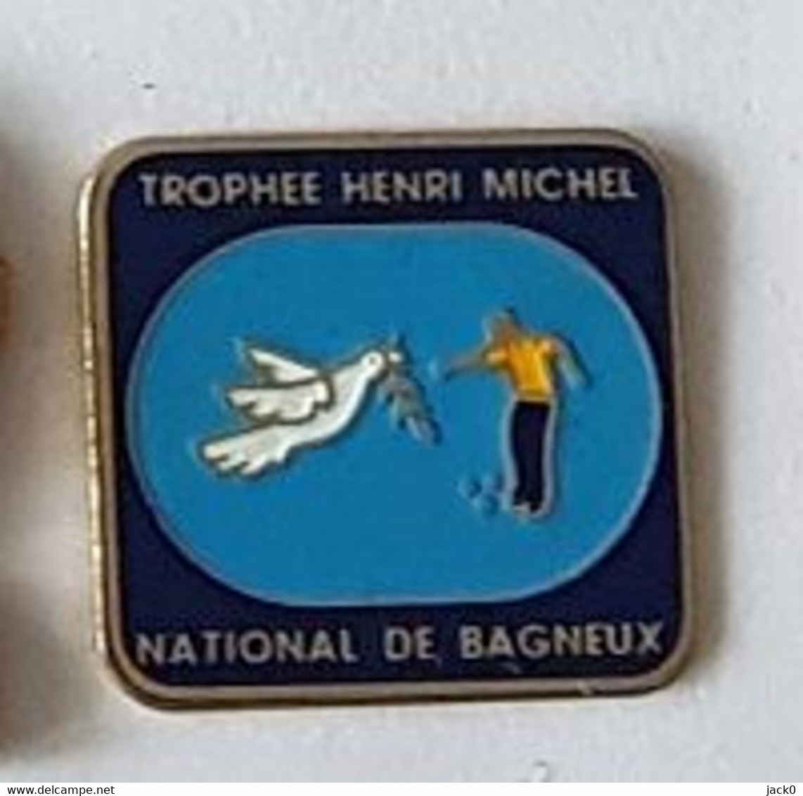 * Pin's  Ville, Sport  Pétanque, TROPHEE  HENRI  MICHEL, NATIONAL  DE  BAGNEUX   ( 92 ) - Pétanque