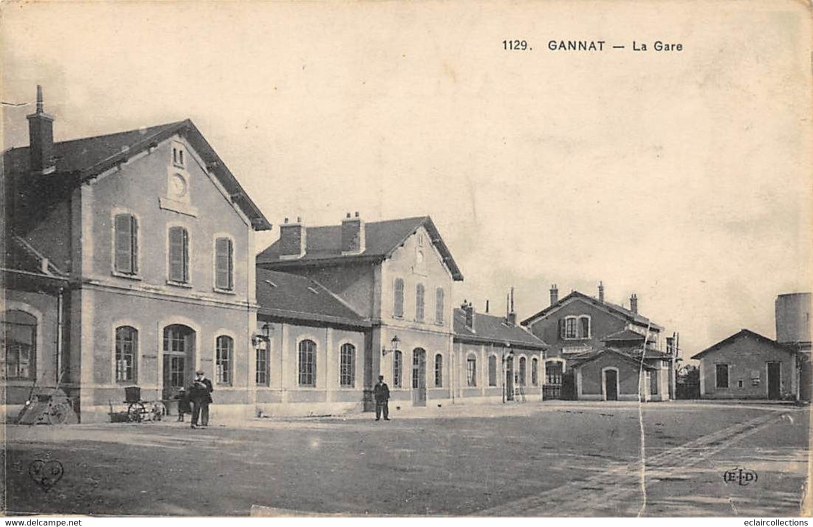 Gannat           03         Extérieur De La Gare  -  4  -        (voir Scan) - Otros & Sin Clasificación