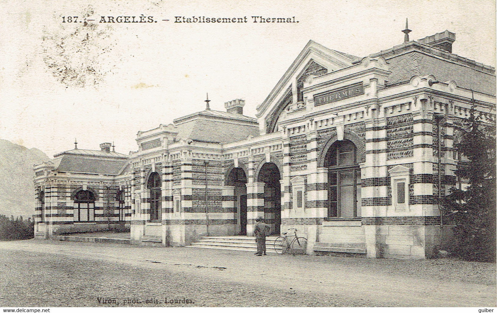 65  Argeles Etablissement Thermal Cycliste  Thermes N° 187 - Argeles Gazost