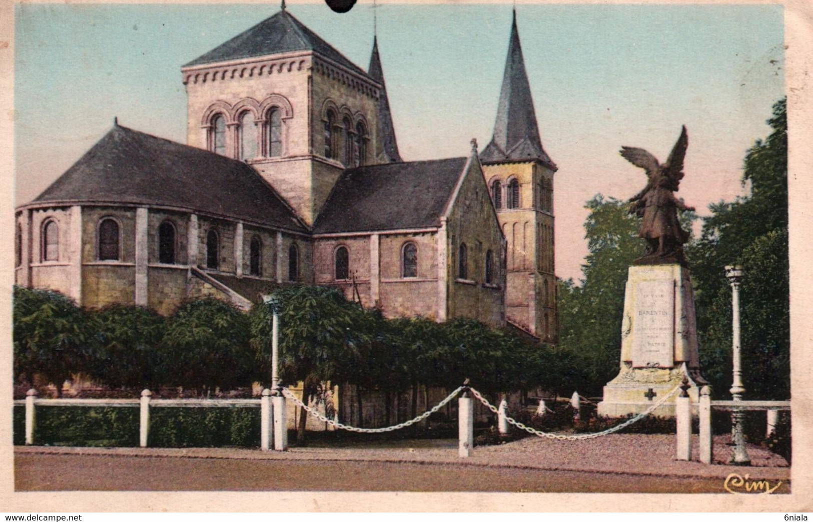 3366  Carte Postale  BARENTIN  Eglise Et Monument Aux Morts  1914 1918            76 Seine  Maritime - Barentin