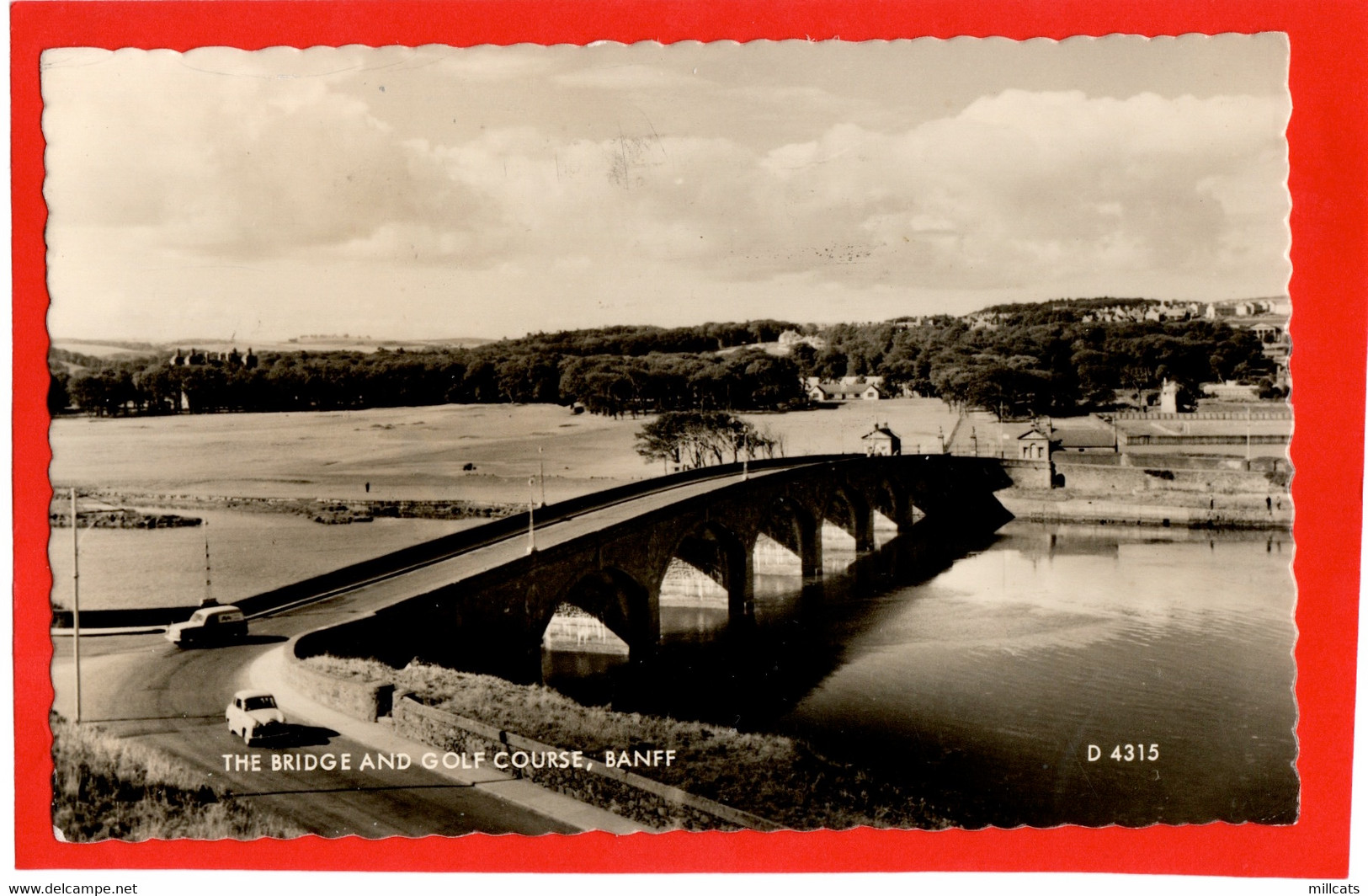 SCOTLAND  BANFFSHIRE   BANFF  THE BRIDGE AND GOLF COURSE RP Pu 1960 - Banffshire