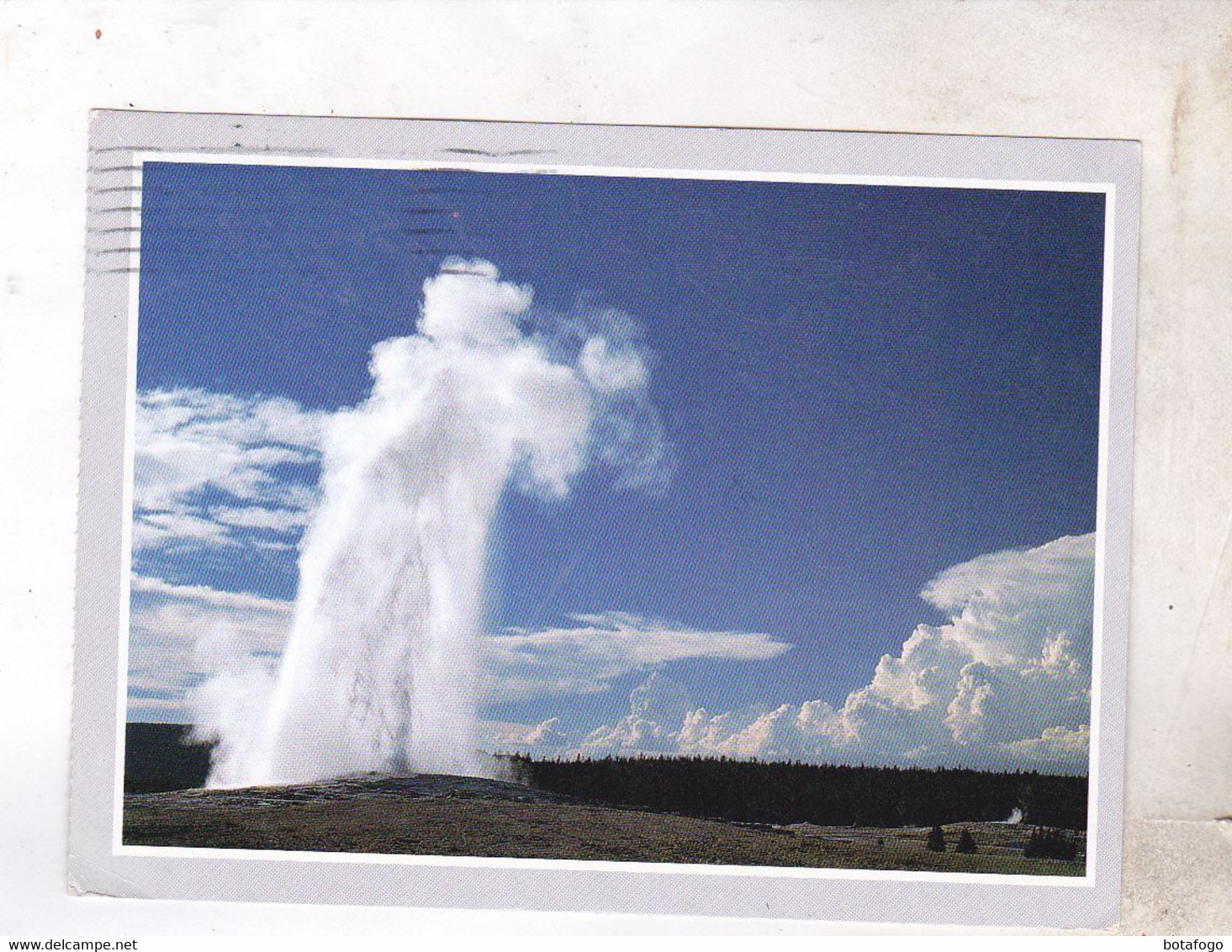 CPM GEANTE YELLOWSTONE, OLD FAITHFUL En 1996! (voir Timbre) - Yellowstone