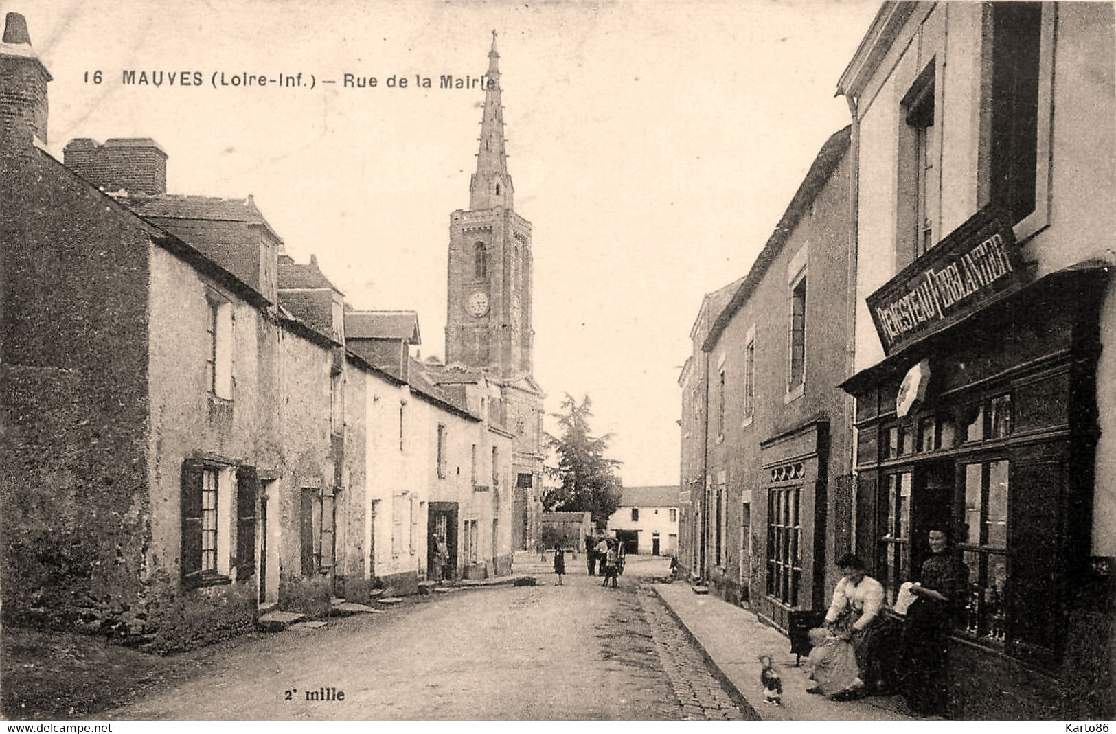 Mauves * Rue De La Mairie * Commerce Ferblantier RENESTEAU - Mauves-sur-Loire