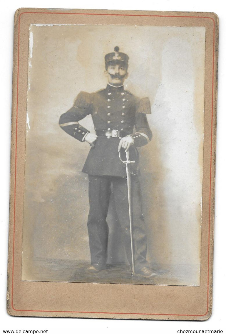 MILITAIRE AVEC SHAKO DU GENIE ? - CDV PHOTO 13.5*9.5 CM - Guerra, Militares