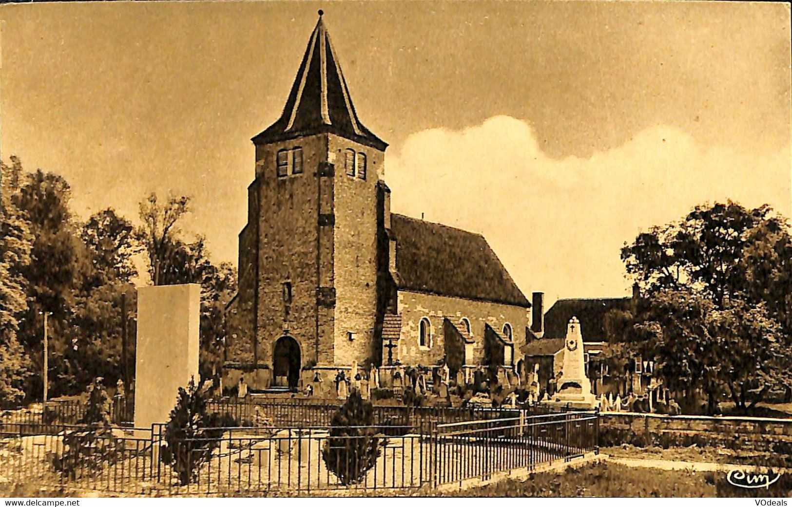 032 513 - CPA - France - Eglise - Lot De 5 Cartes Différentes - Kirchen U. Kathedralen