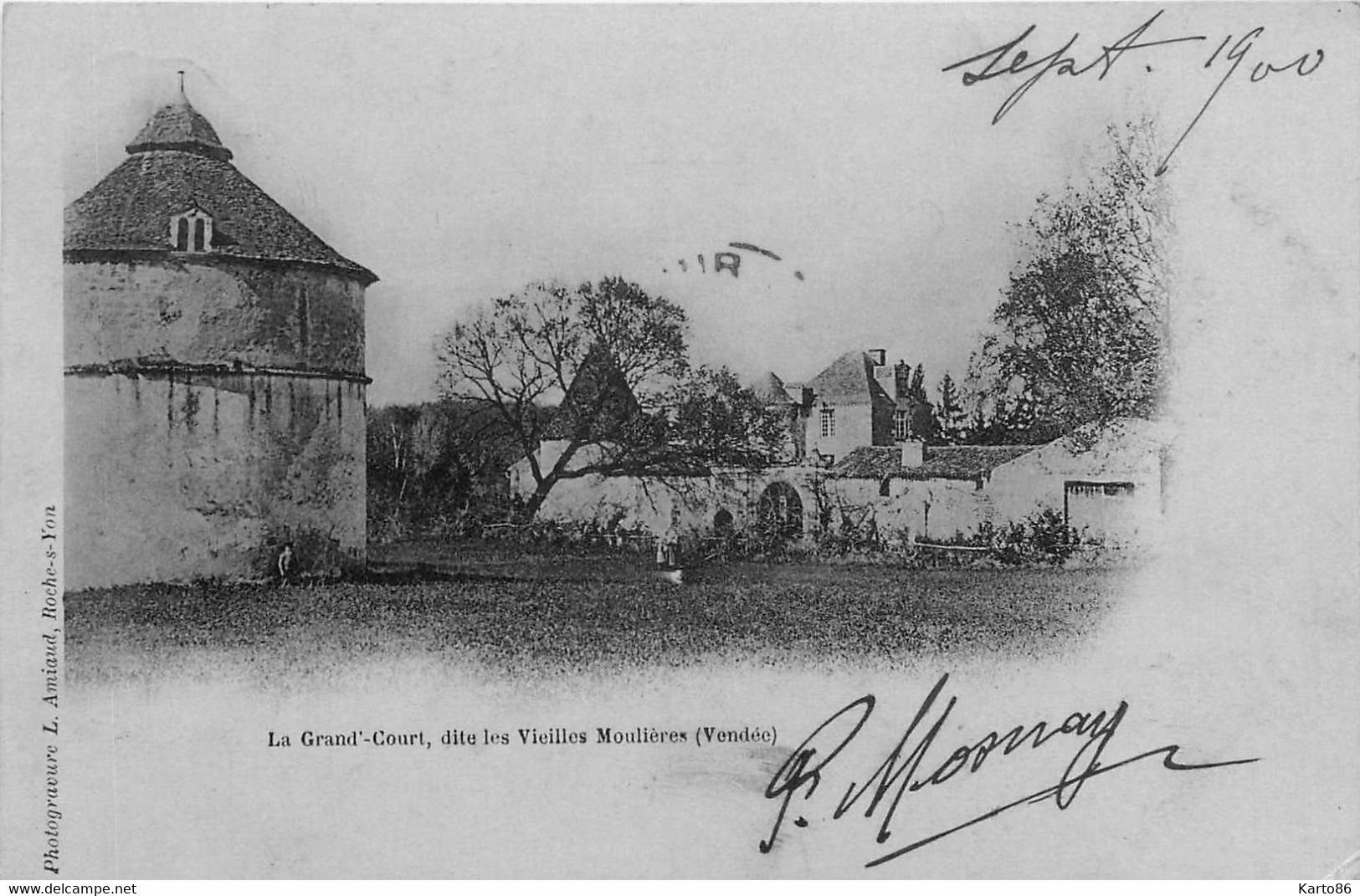 L'hermenault * La Grand Court Dite Les Vieilles Moulières * Colombier Pigeonnier - L'Hermenault