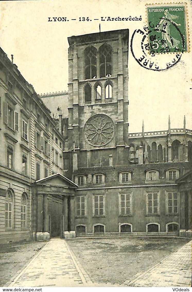 032 525 - CPA - France - Eglise - Lot De 5 Cartes Différentes - Churches & Cathedrals