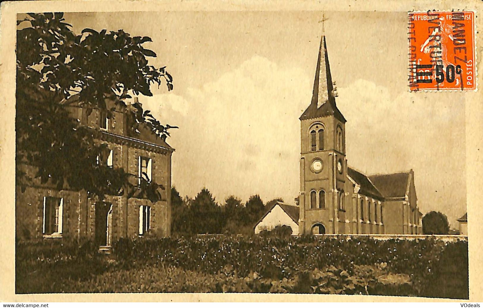 032 530 - CPA - France - Eglise - Lot De 5 Cartes Différentes - Churches & Cathedrals