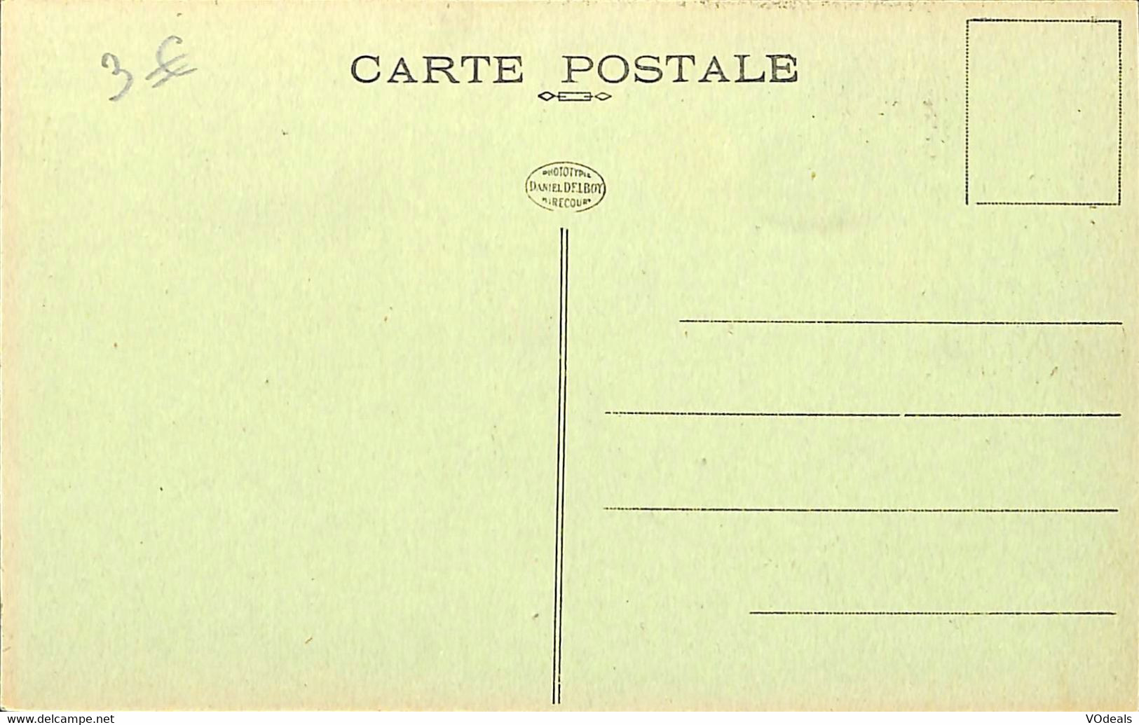 032 531 - CPA - France - Eglise - lot de 5 cartes différentes