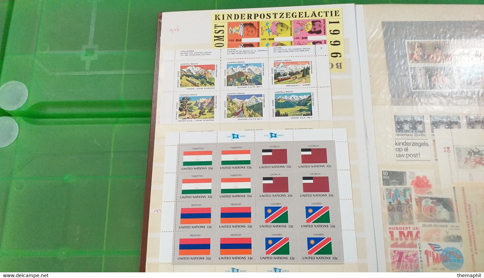 lot n° TH 610  EUROPE et divers un bon classeur de timbres neufs xx et quelques obl.