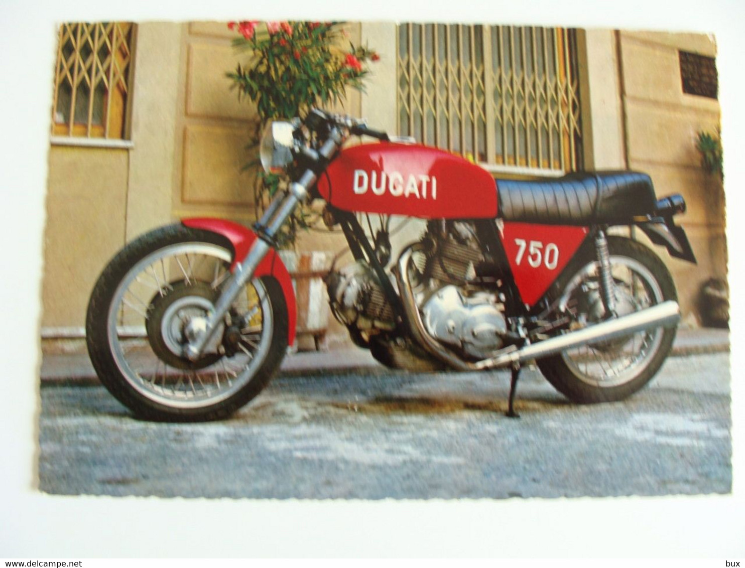 DUCATI 750   MOTO MOTOS SCOOTER  MOTOCICLO    POSTCARD UNUSED  FORMATO  GRANDE - Motorbikes