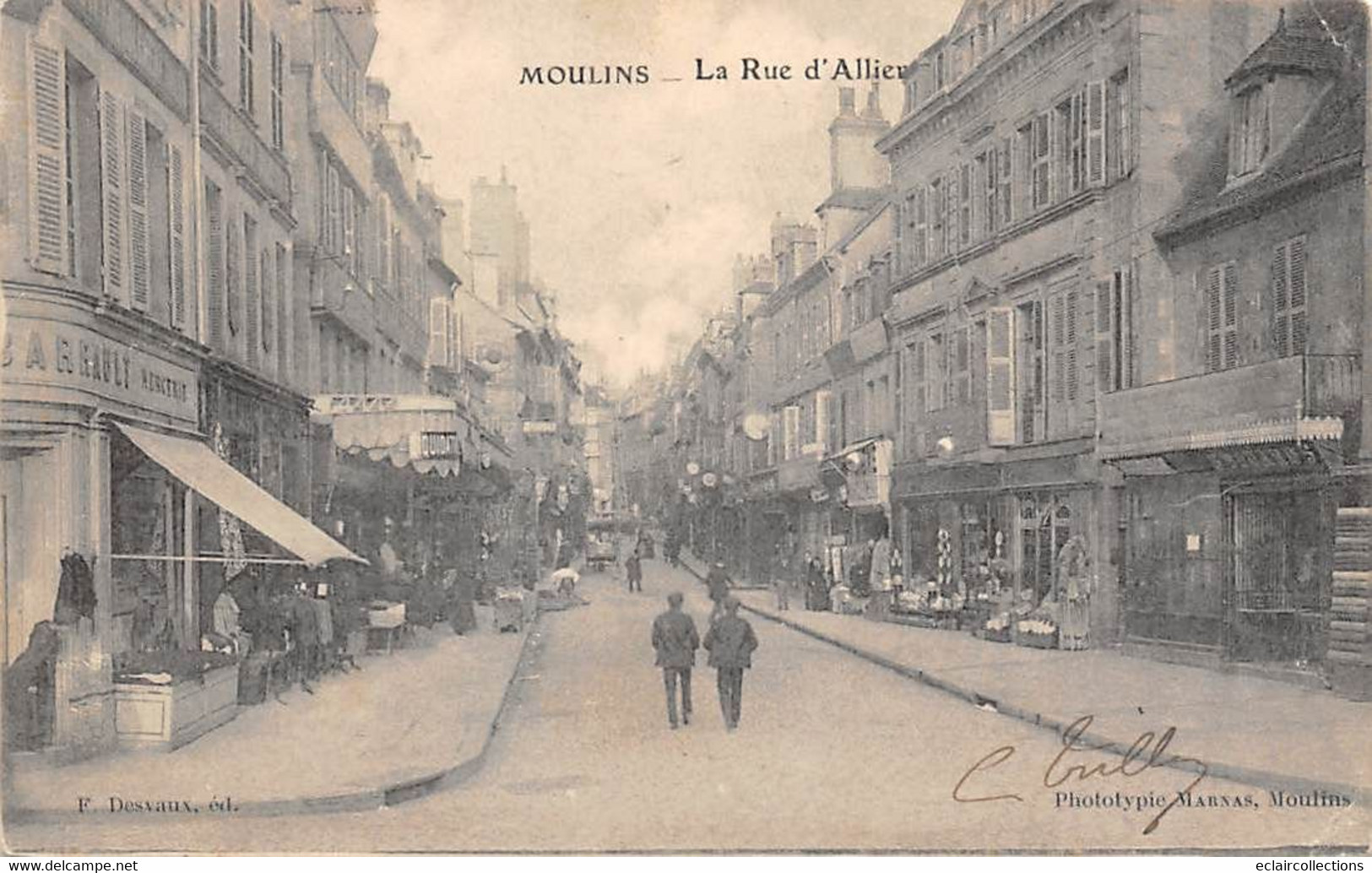 Moulins          03        La Rue D'Allier      (voir Scan) - Moulins