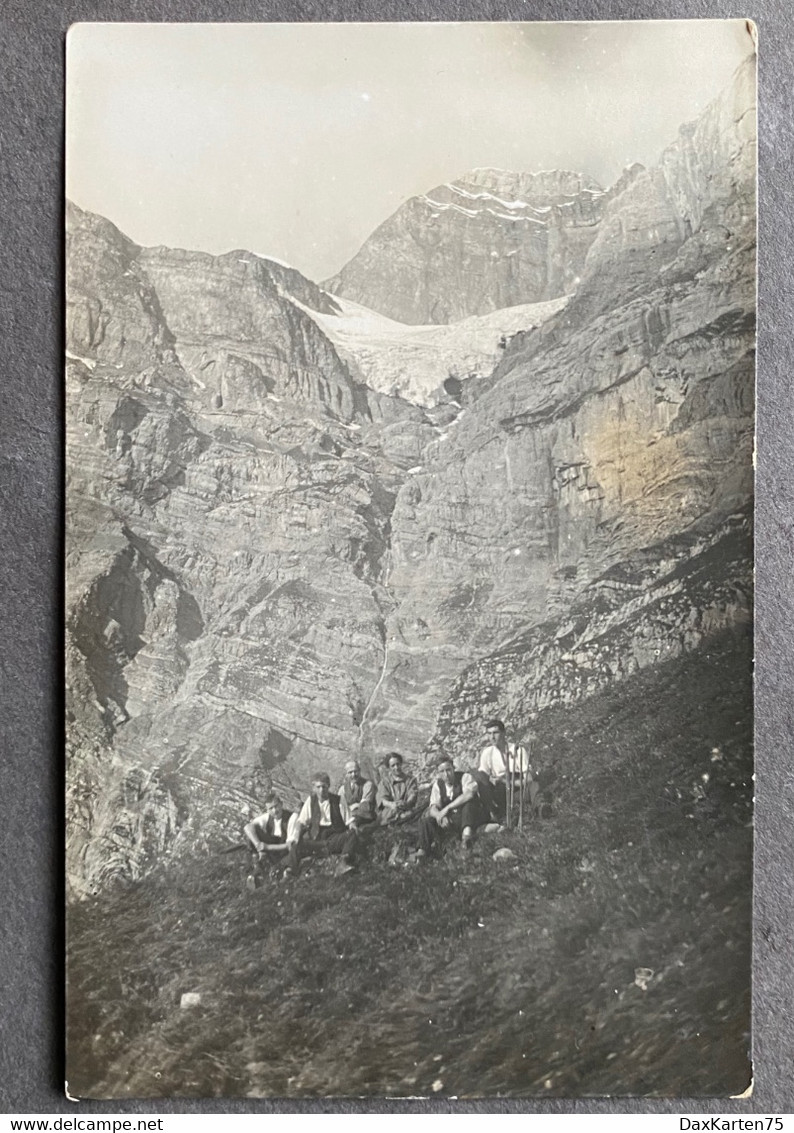 Gestempelt In Schwanden BE/Wandergruppe Im Hochgebirge/ Fotokarte - Schwanden Bei Brienz