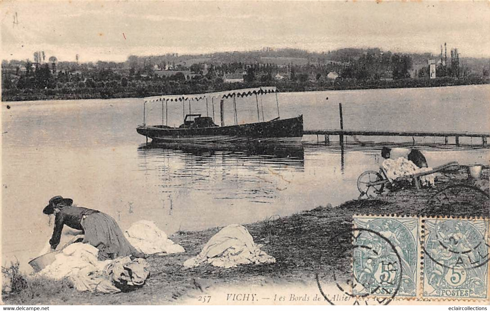 Vichy           03          Les Bords De L'Allier. Lavandières     (voir Scan) - Vichy