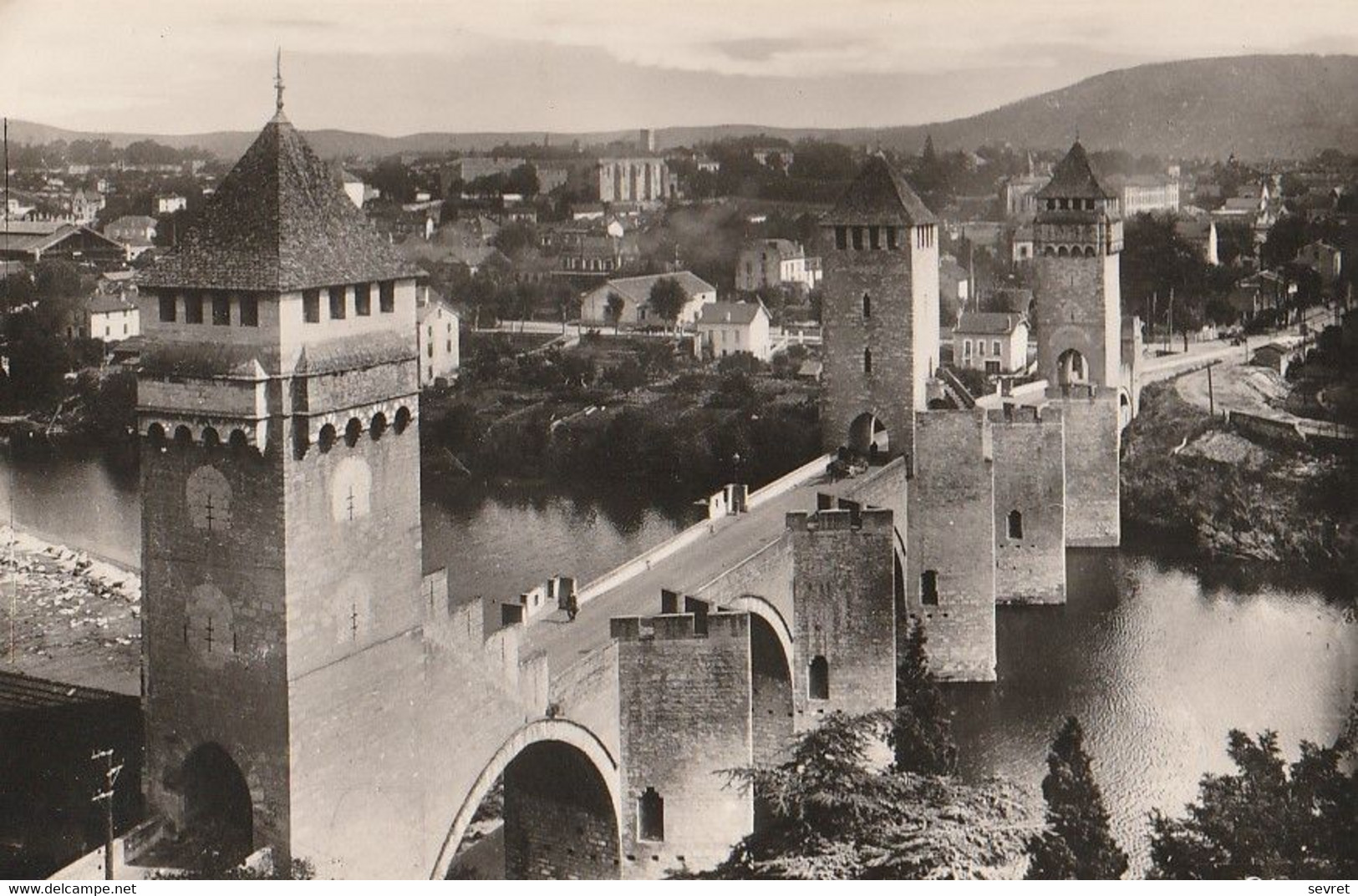 CAHORS. - Le Pont Valentré .Photo Véritable. CPSM Pas Courante - Cahors