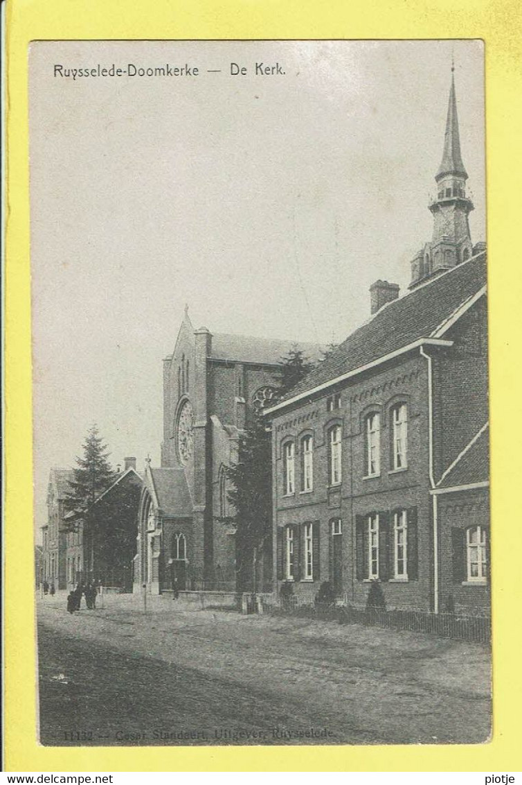 * Ruiselede - Ruysselede - Doomkerke (West Vlaanderen) * (Cesar Standaert, Nr 11132) Kerk, Church, église, Old - Ruiselede