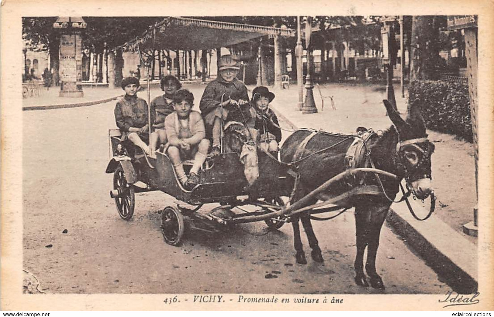 Vichy          03          Promenade En Voiture A âne      (voir Scan) - Vichy