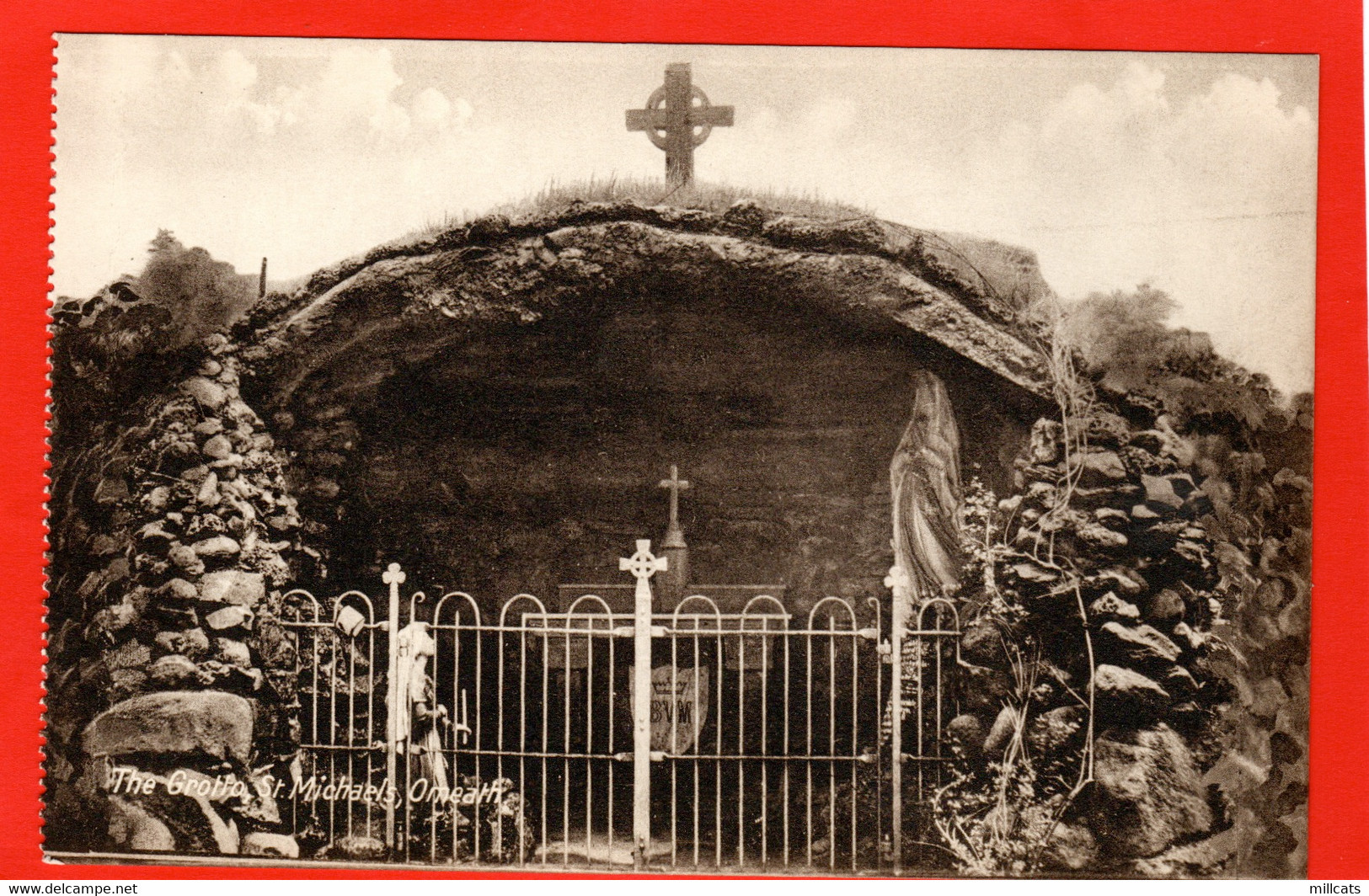 IRELAND  CO LOUTH   OMEATH  ST MICHAELS  THE GROTTO - Louth