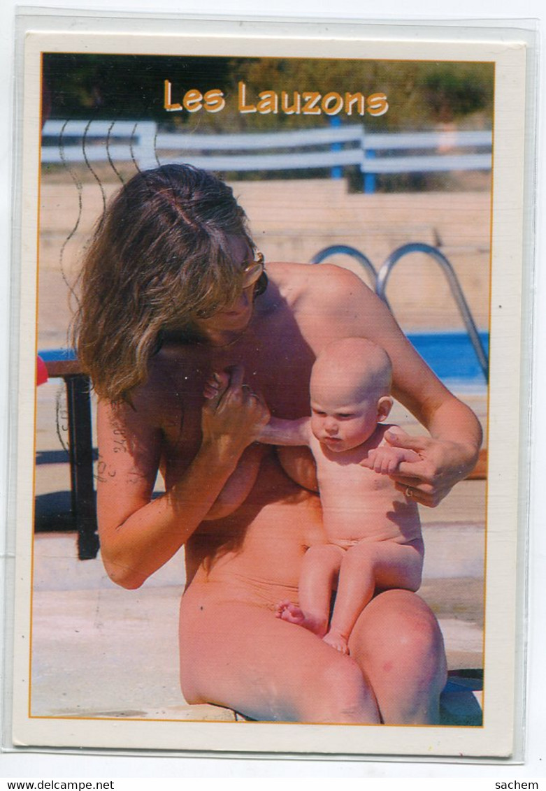 04 LIMANS FORCALQUIER Domaine Naturiste Les Lauzions Femme  Nue Bord De La Piscine -  NATURISME   D21 2020 - Forcalquier