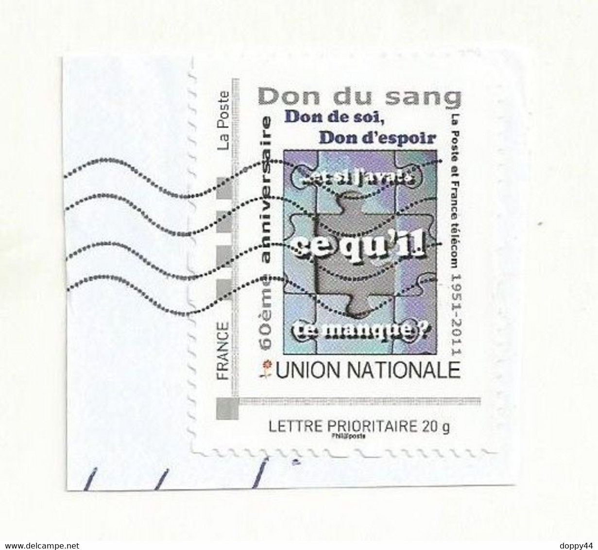 PERSONNALISE  THEME  DON DU SANG  OBLITERE SUR  FRAGMENT. - Autres & Non Classés