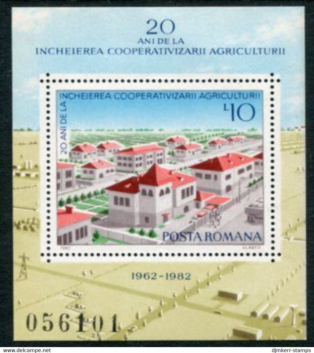 ROMANIA 1982 Agricultural Co-operative Block MNH / ** .  Michel Block 189 - Blocs-feuillets