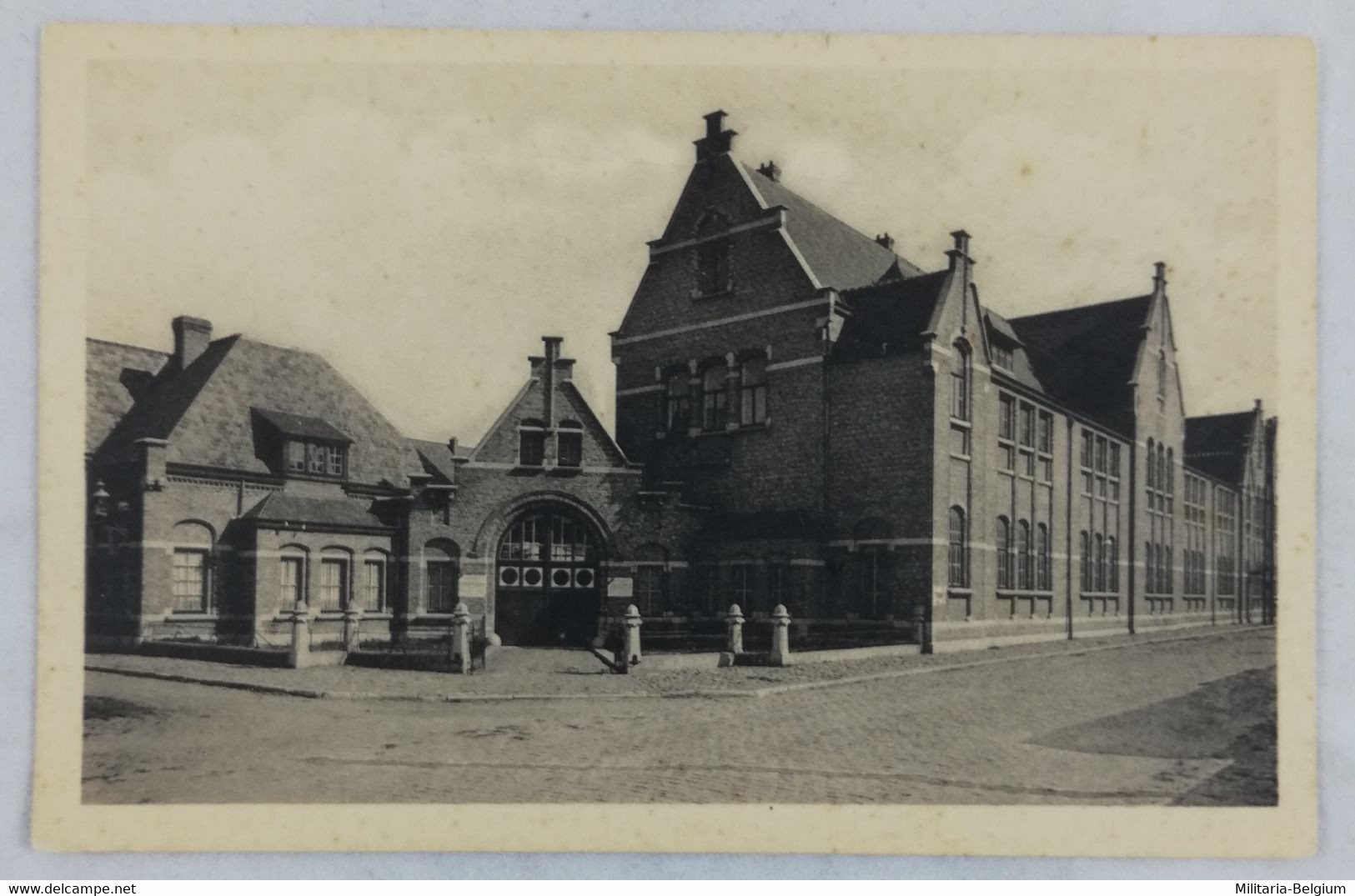 Postcard - Nieuwpoort Stad / Nieuport Ville - Staatsmiddelbare Scholen / Ecolles Moyennes De L'Etat (DEL62) - Nieuwpoort