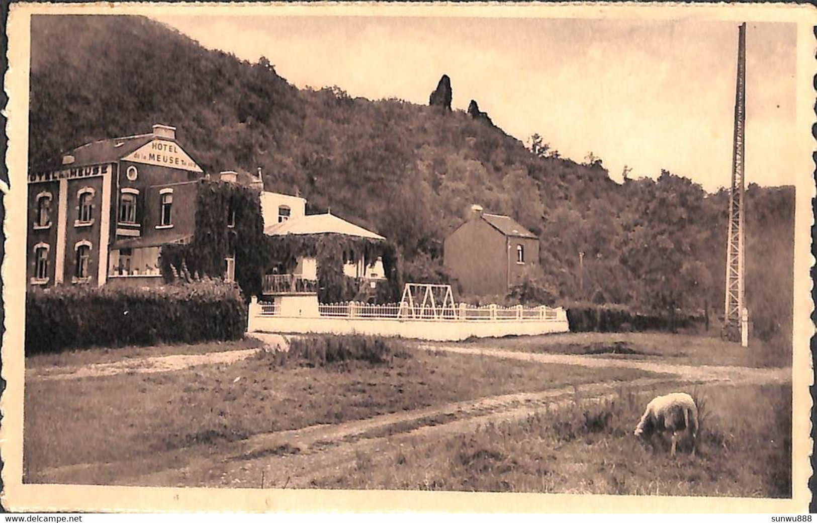 Lovegnée Ben-Ahin - Hôtel De La Meuse - Terrasse Et Jardin Vu Du Fleuve (prix Fixe) - Huy