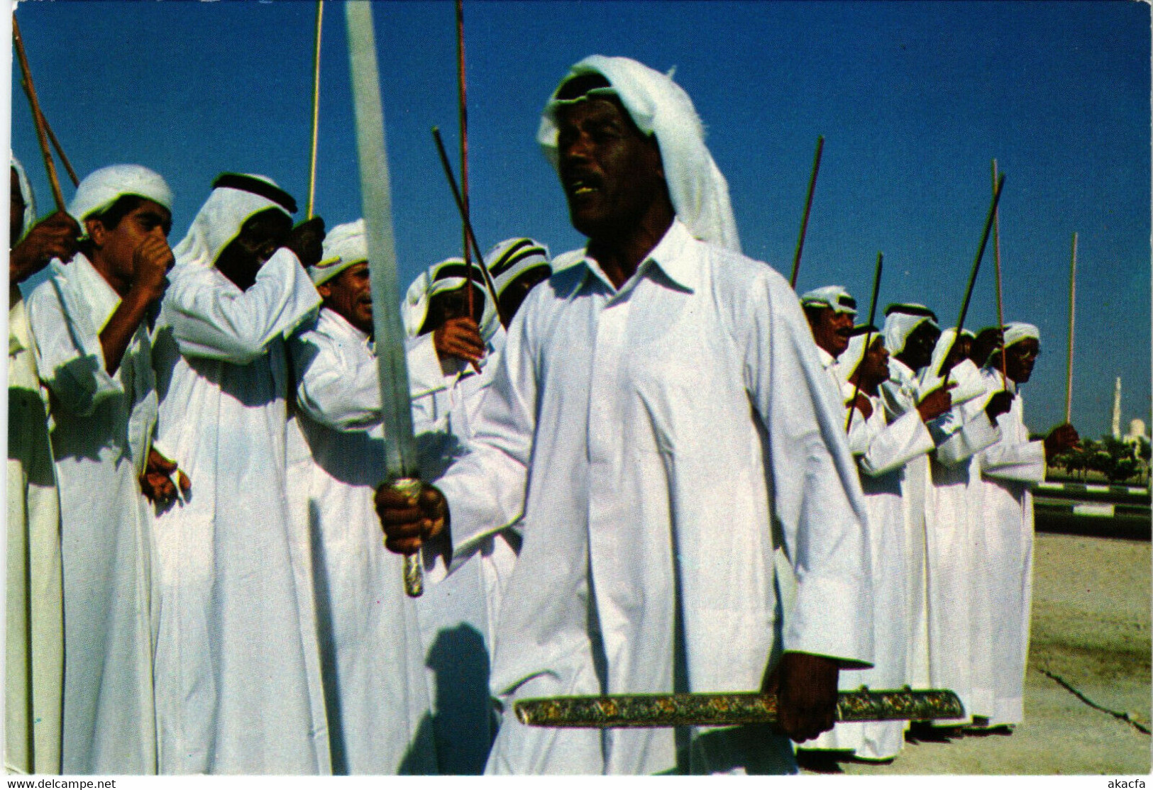 PC CPA U.A.E. , FOLK DANCE, REAL PHOTO POSTCARD (b16416) - Emirati Arabi Uniti