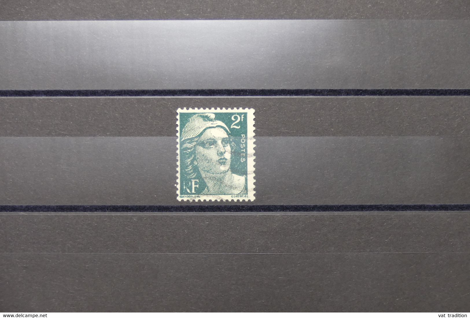 FRANCE - Variété - N° Yvert 713 - Type Gandon - R De RF Effacé - Oblitéré - L 73954 - Usati