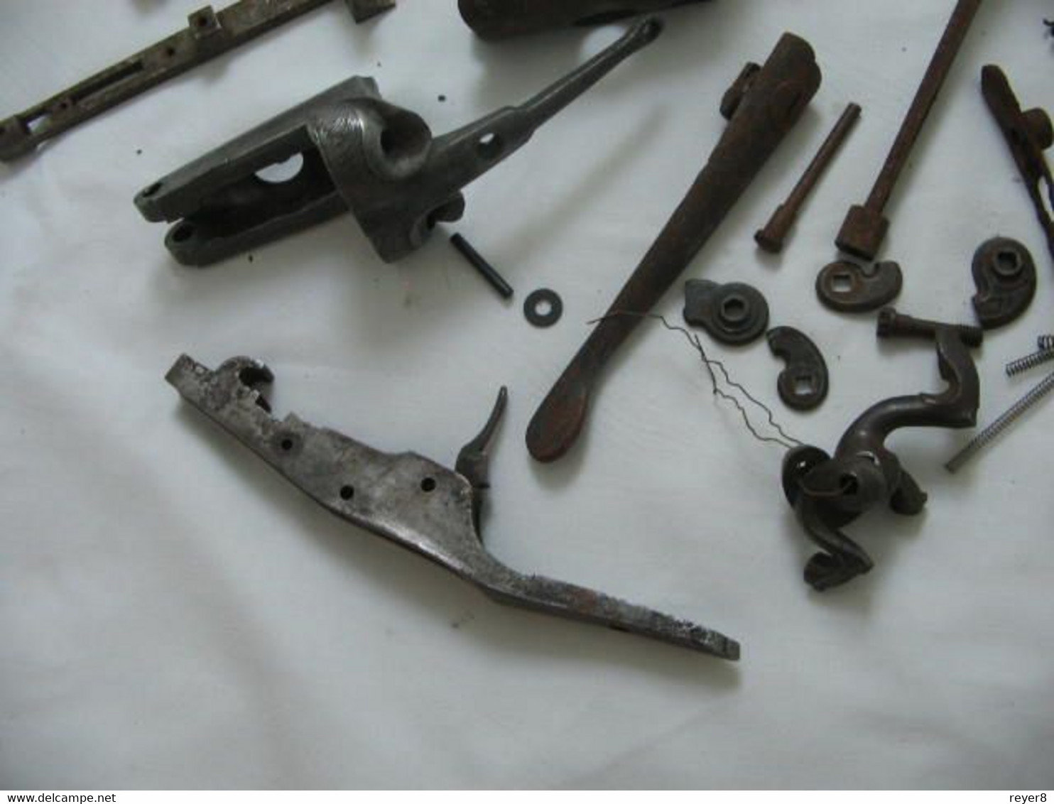 lot pieces pour ancienne fusil lefaucheux et autres,voir photos