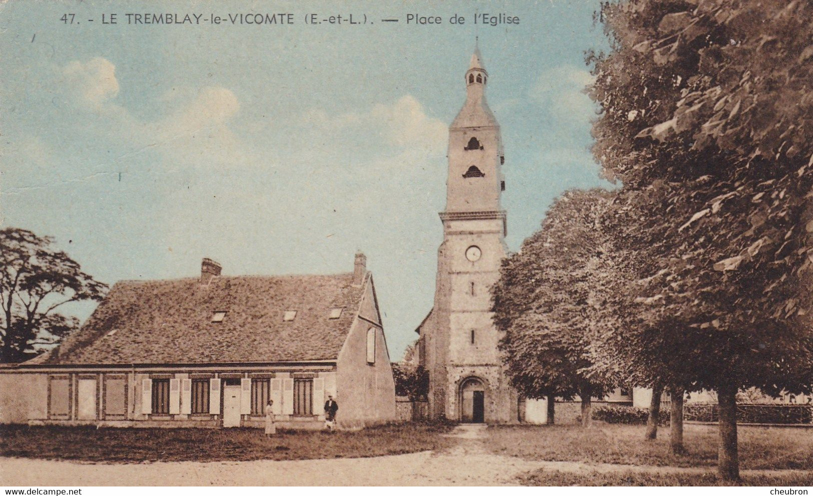 28. LE TREMBLAY LE VICOMTE. CPA COLORISEE. PLACE DE L'EGLISE.  + TEXTE - Otros & Sin Clasificación