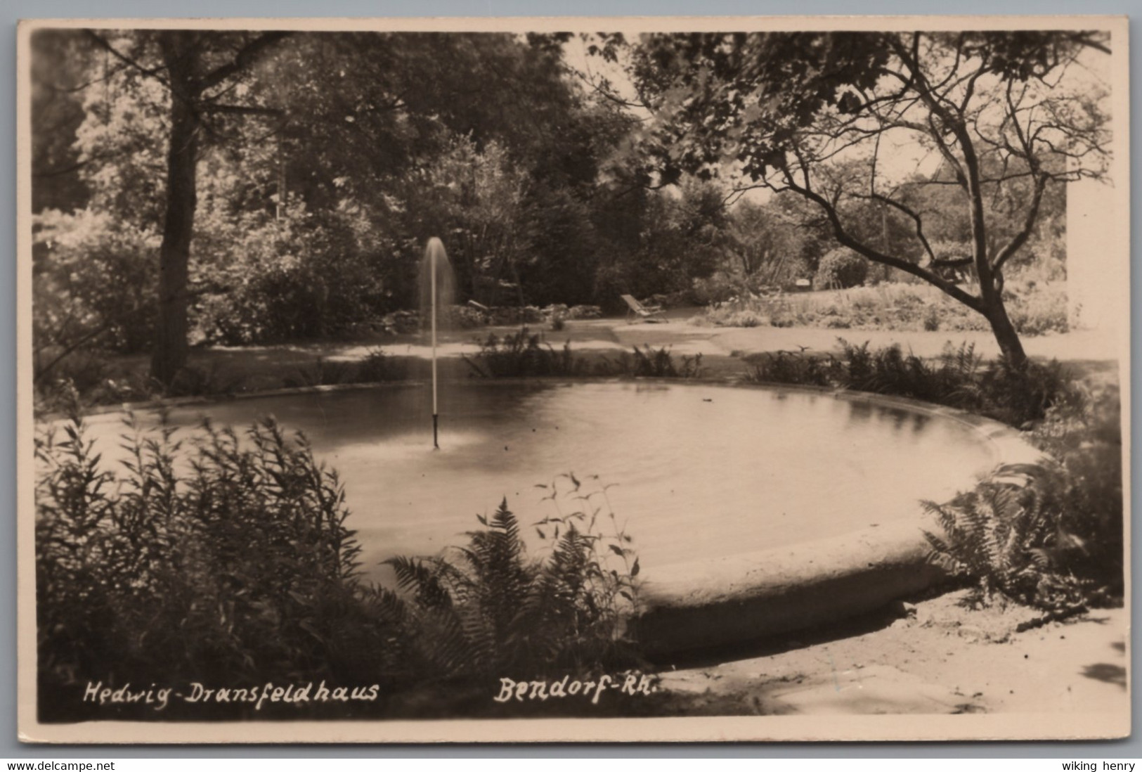 Bendorf - S/w Hedwig Dransfeld Haus 4   Gartenanlage Mit Springbrunnen - Bendorf