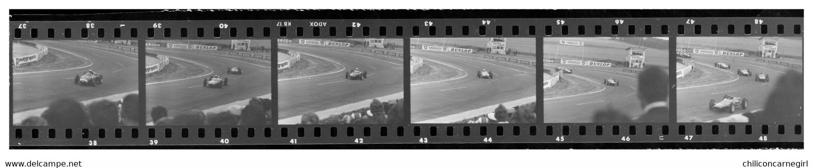 Lot De 9 Photos De Bandelettes De Négatifs - Circuit De Formule 1 - F1 - Tribune - Dunlop - Sortie De Circuit - Automobili