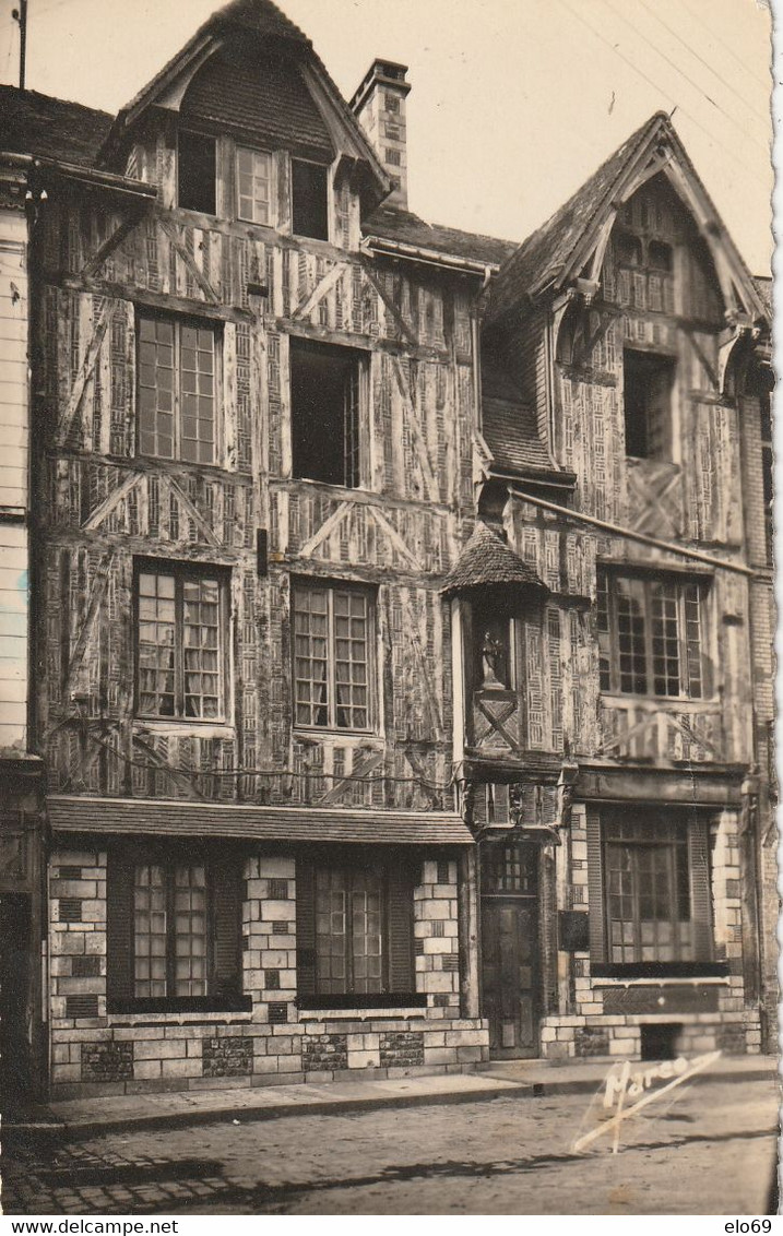 PONT - AUDEMER Vieilles Maisons Normandes Place De Verdun ( VOIR DESCRIPTION ) ( Marco 11 ) - Pont Audemer