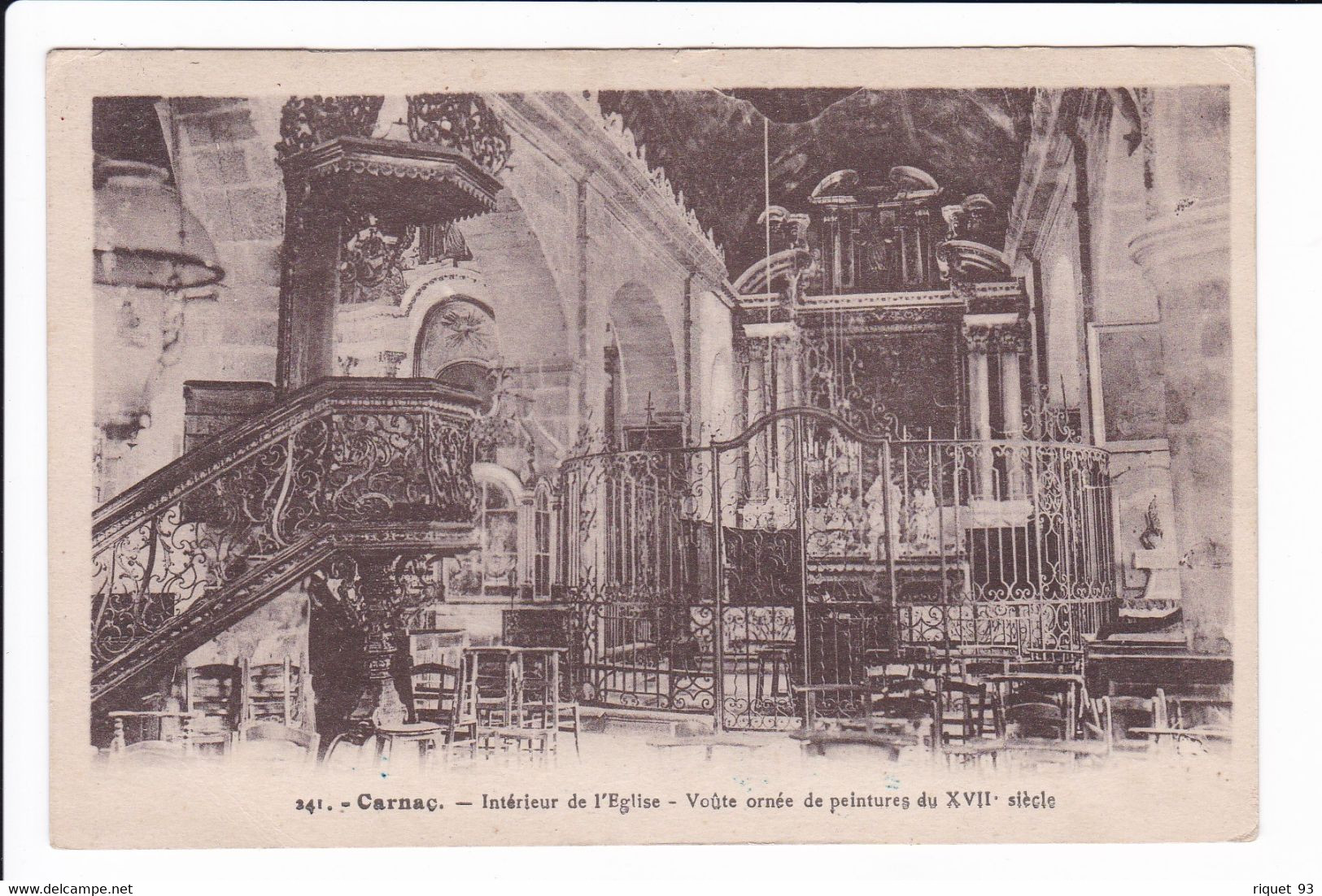 241 - CARNAC - Intérieur De L'Eglise - Voûte Ornée De Peintures Du XVIIème Siècle - Carnac