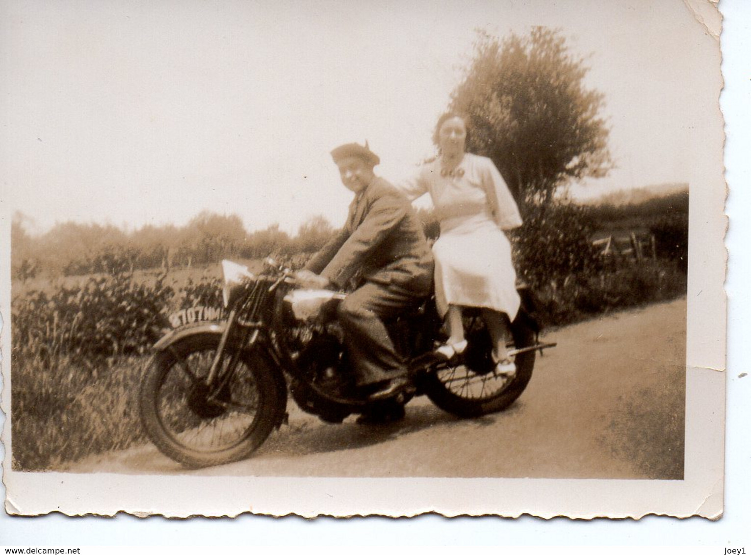 Photo Couple Sur Moto Format 8/6 - Cars