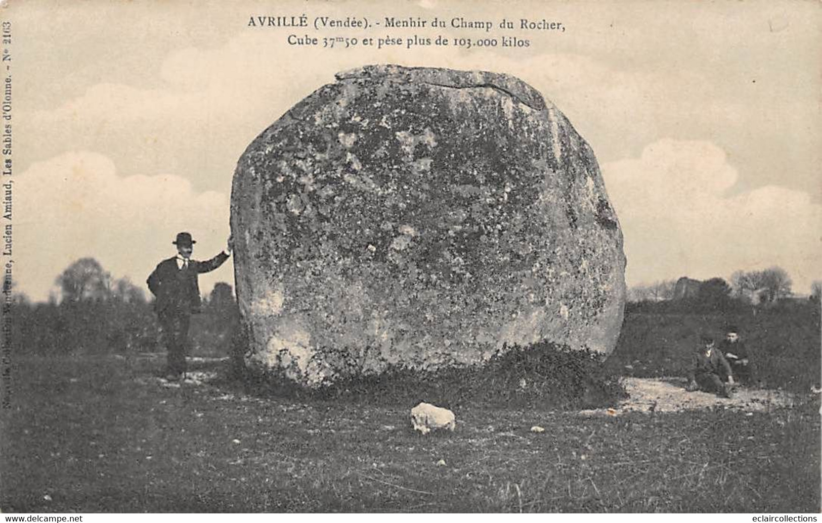 Thème: Dolmen Et Menhir:      Avrillé    85      Le Menhir      Molle -  (voir Scan) - Dolmen & Menhirs