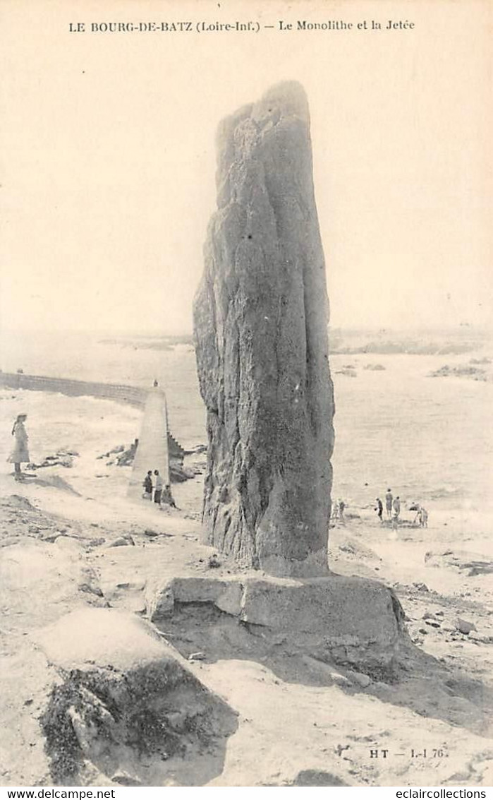 Thème: Dolmen Et Menhir:      Batz Sur Mer       44      Le Menhir-     (voir Scan) - Dolmen & Menhirs