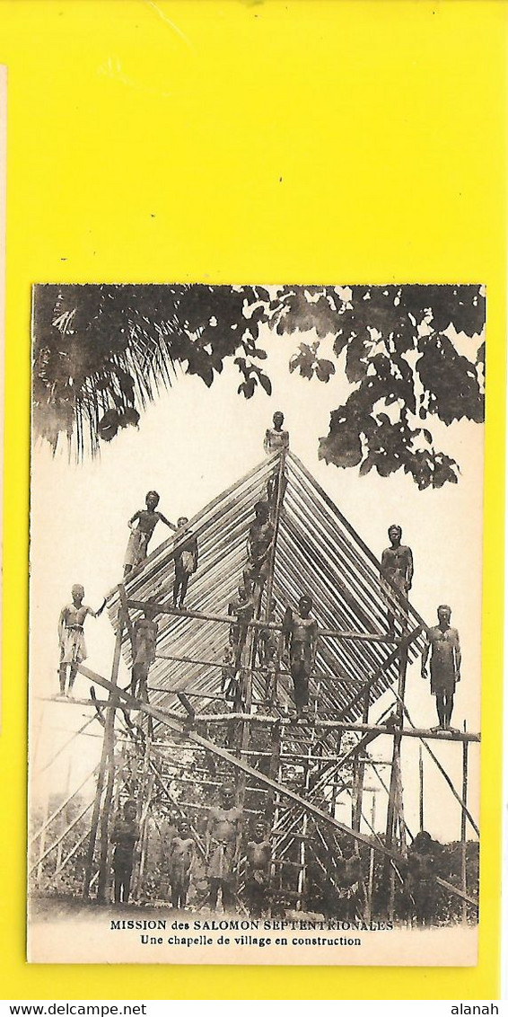 Une Chapelle En Construction Dans Un Village Papouasie Nouvelle Guinée - Papua Nuova Guinea