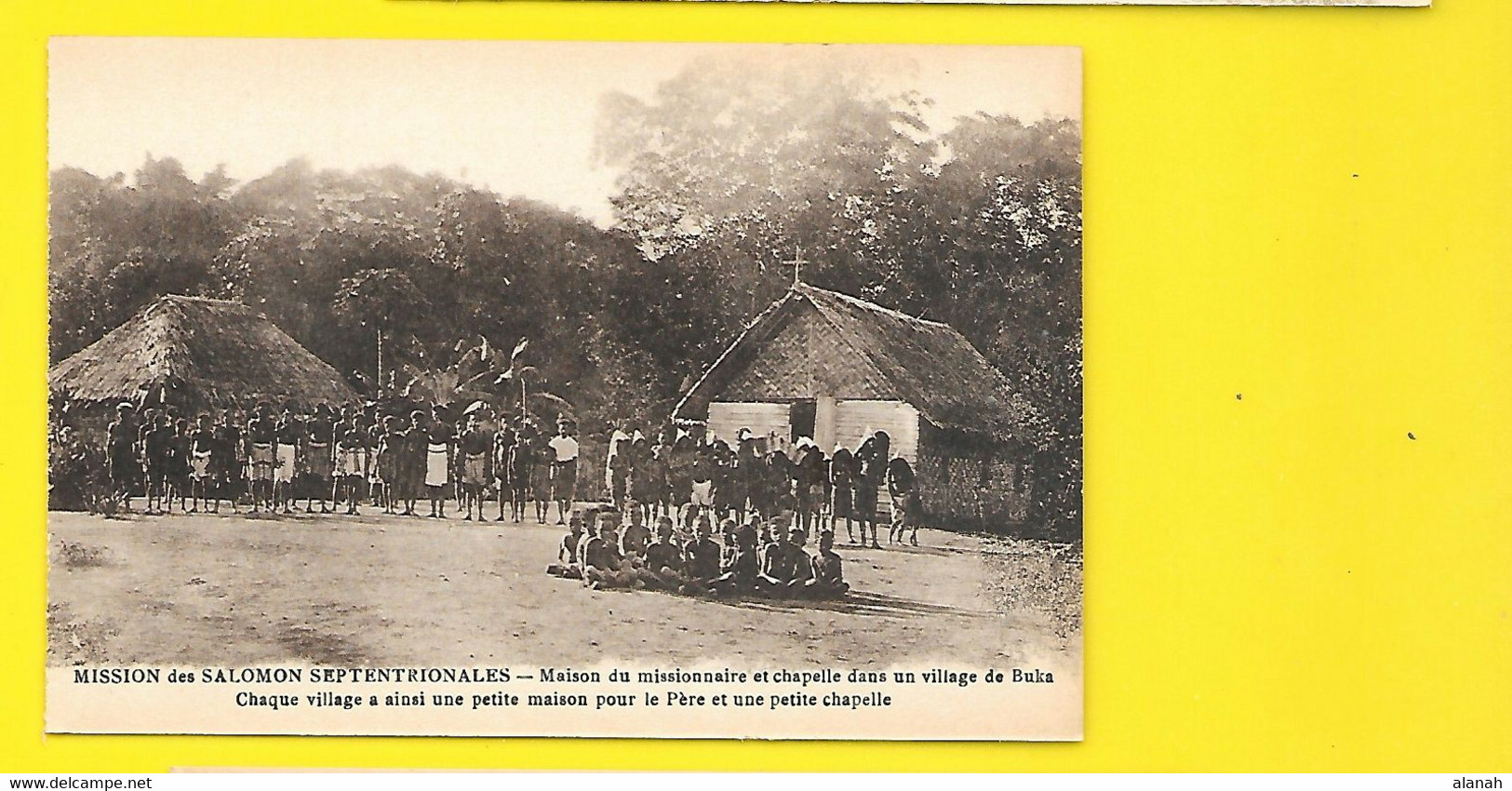 Maison Du Missionnaire Et Chapelle Dans Un Village Papouasie Nouvelle Guinée - Papua Nuova Guinea