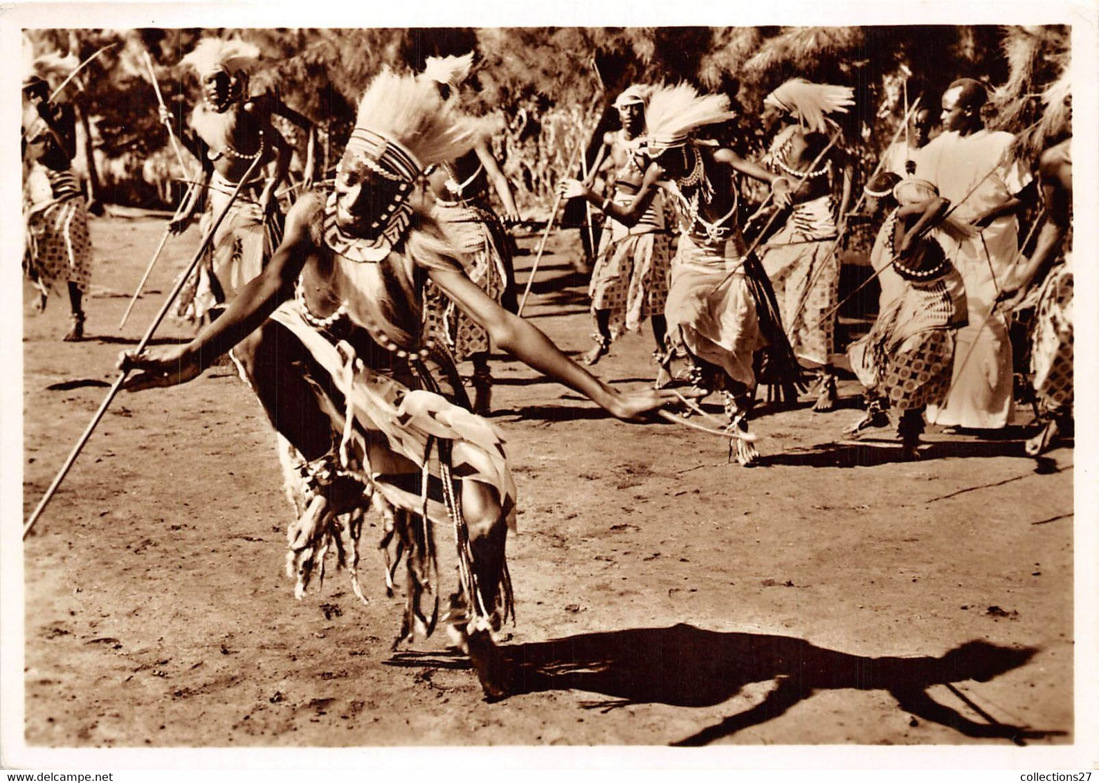 RUANDA-URUNDI- DANSEURS DU CHEF BINIGA - Ruanda-Urundi