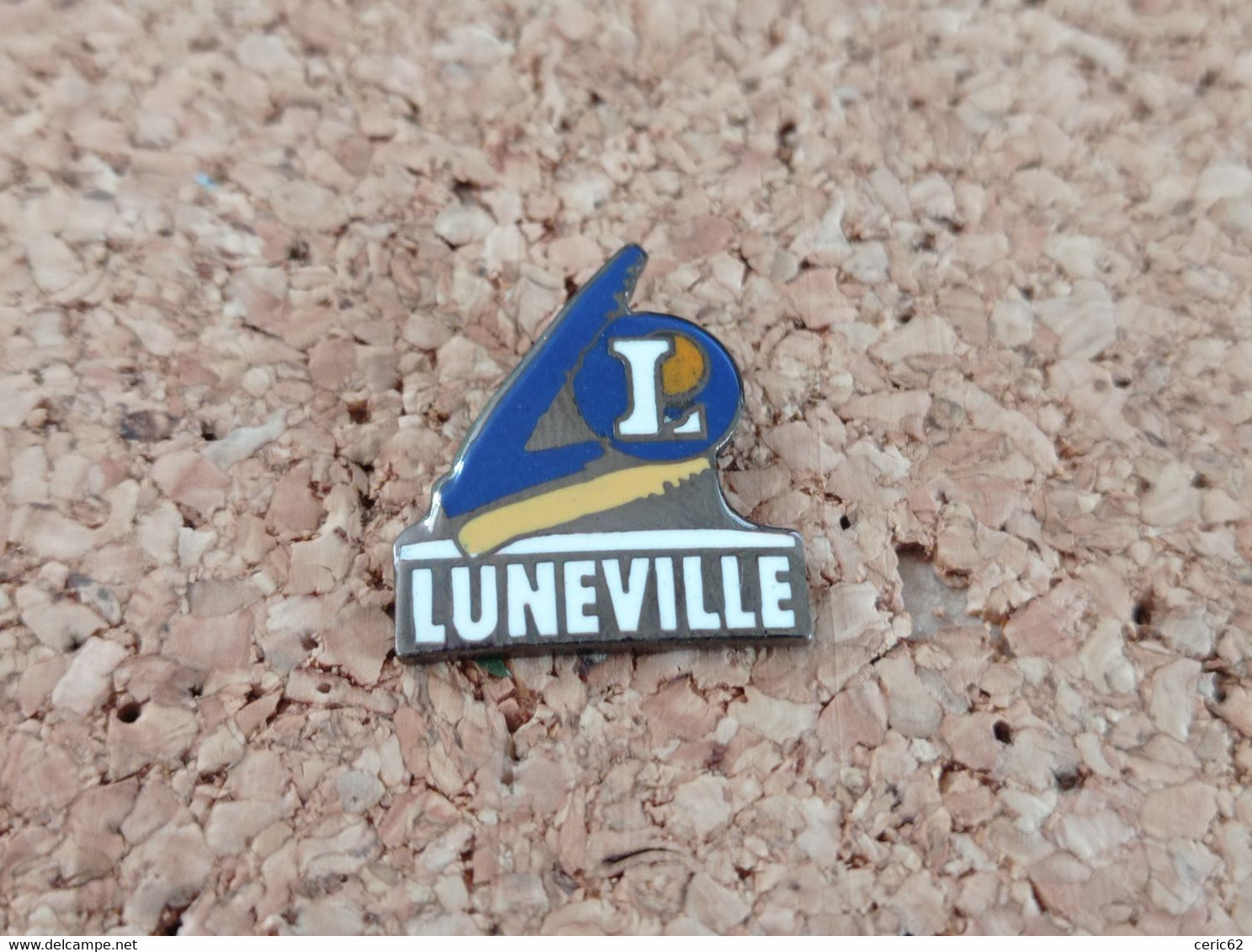 PINS MARQUE MAGASIN LECLERC LUNEVILLE - Trademarks