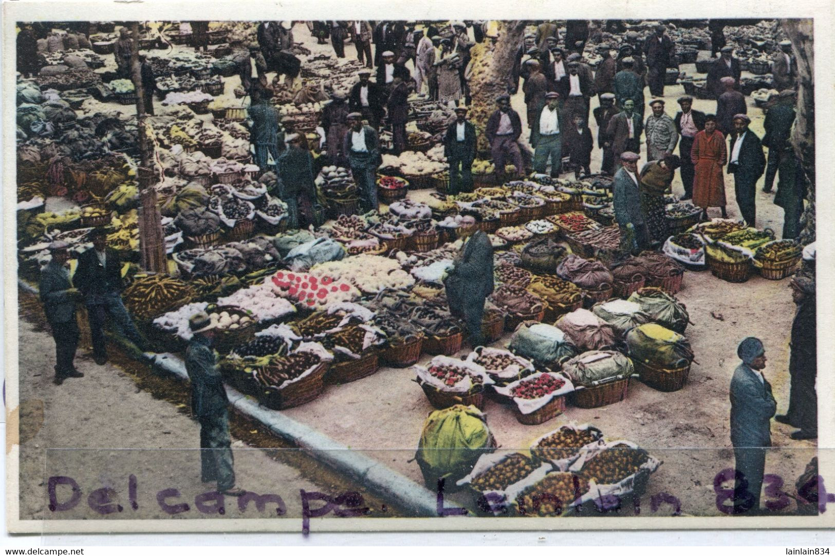 - CAVAILLON - Place Du Clos, Le Grand Marché Aux Primeurs, écrite, Belles Couleurs, TBE, Scans. - Cavaillon