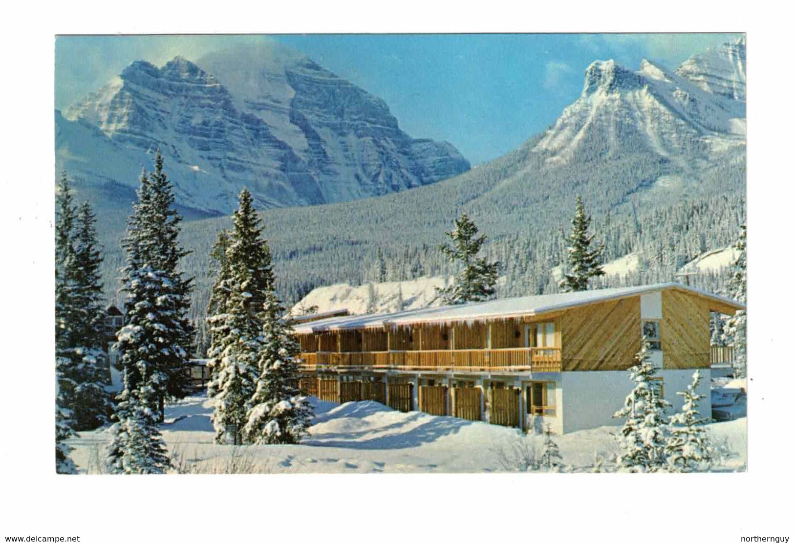 LAKE LOUISE, Alberta, Canada, Pipestone Lodge Motel, Old Chrome Postcard - Lac Louise