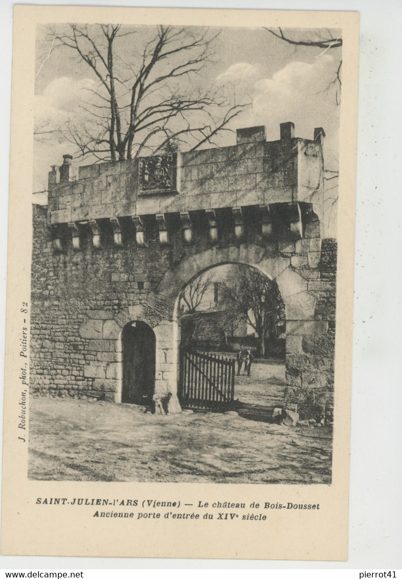 SAINT JULIEN L'ARS - Le Château De BOIS DOUSSET - Saint Julien L'Ars