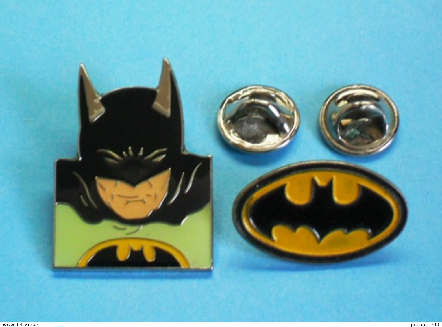 2 PIN'S  //    ** BATMAN /  BRUCE WAYNE / DC COMICS ** - BD