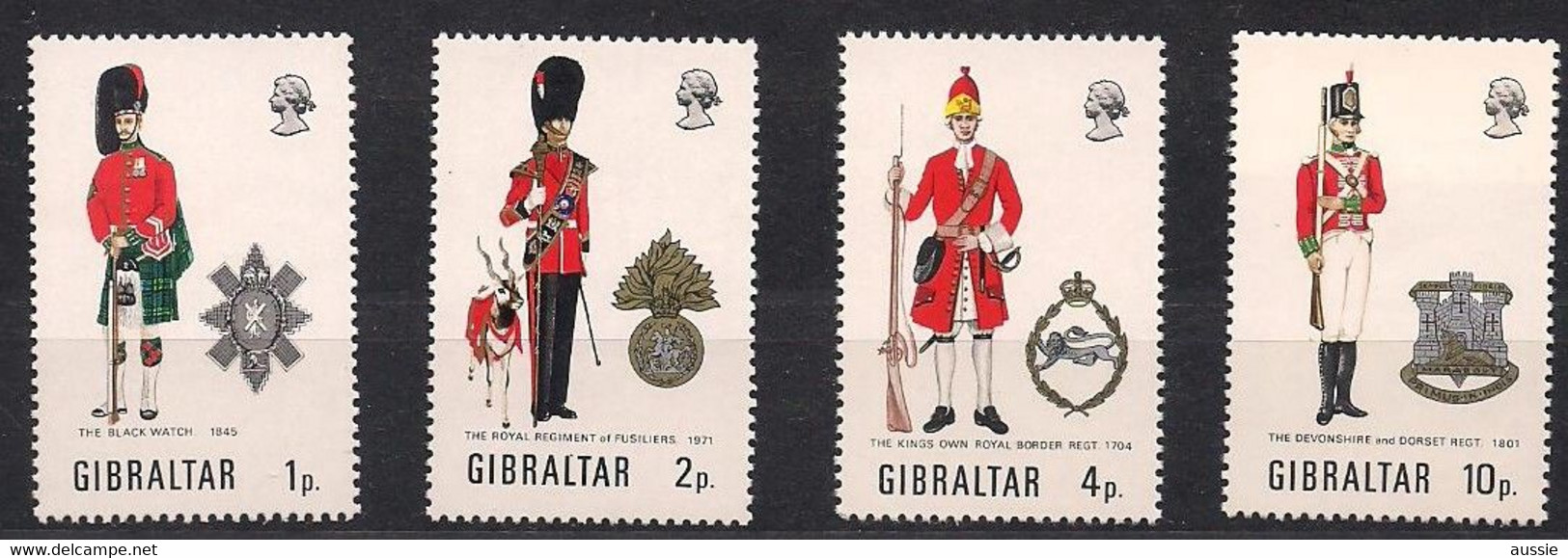 Gibraltar 1971 Yvertn° 274-77 *** Neuf MNH Uniformes Militaires Cote 12 Euro - Gibraltar