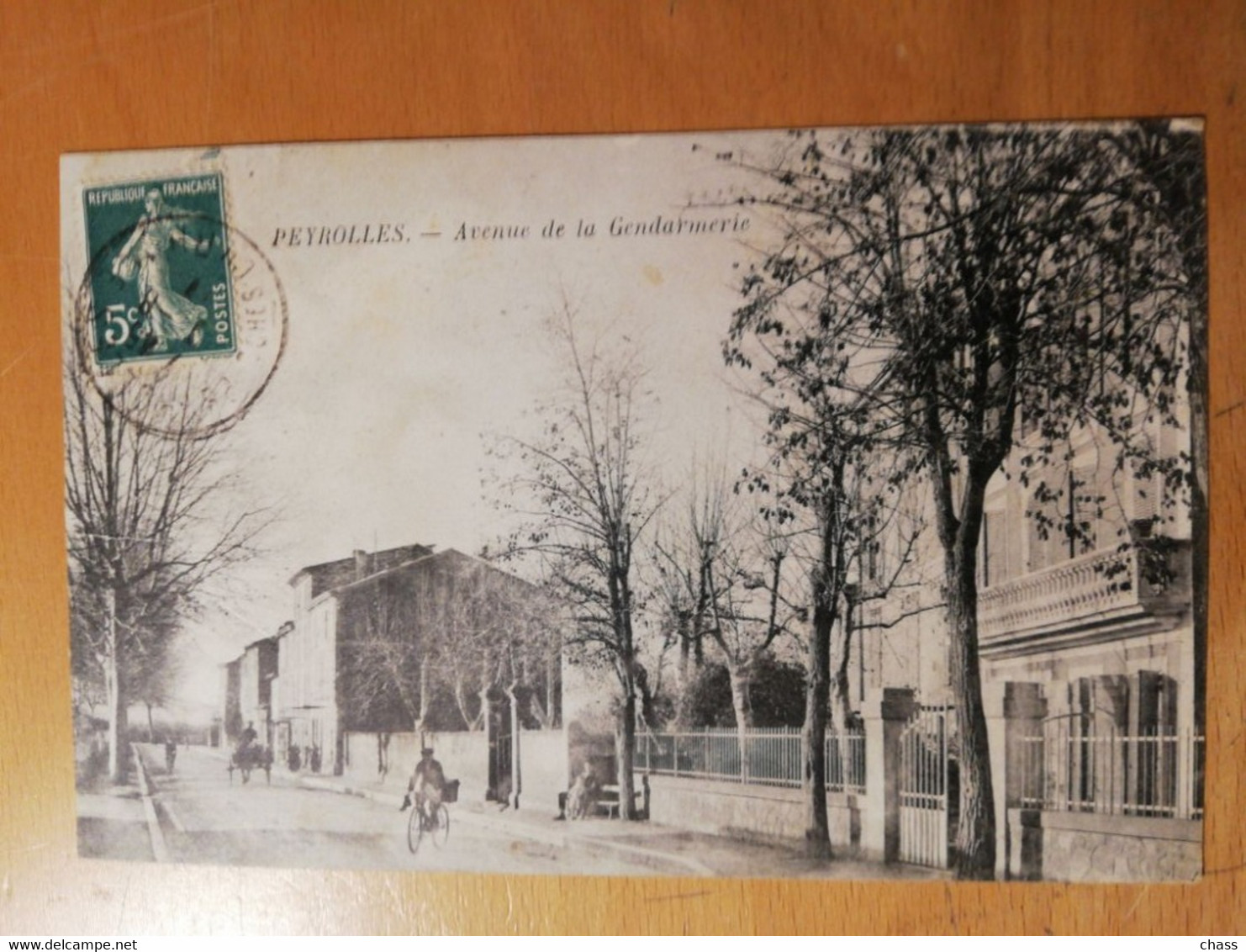 Peyrolles Avenue De La Gendarmerie - Peyrolles