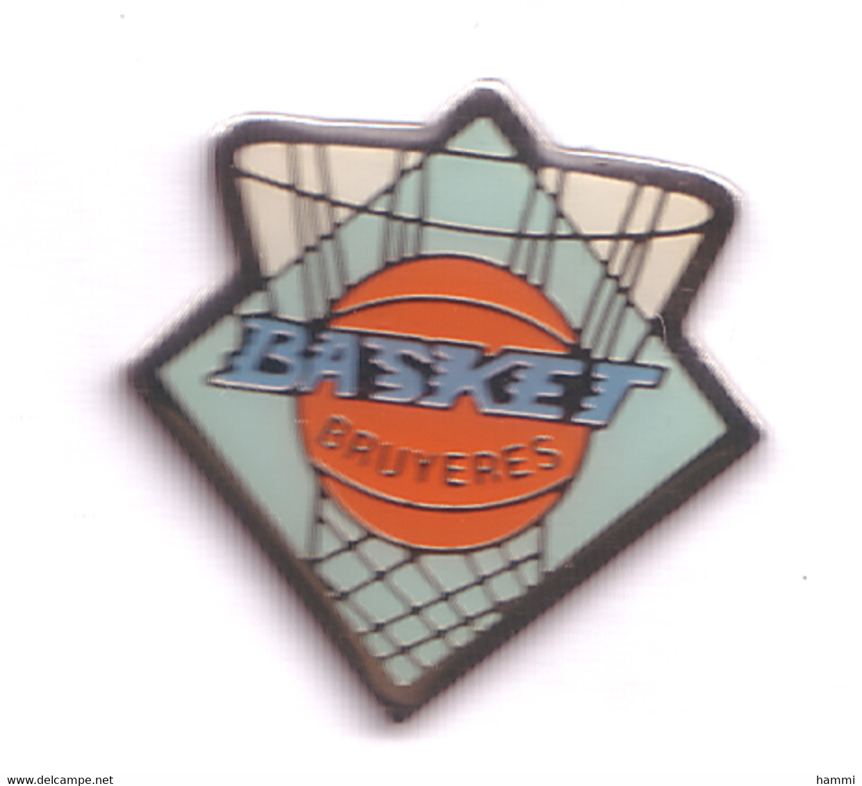 A143 Pin's Ville Village Bruyeres Vosges Club De Basket Basketball Achat Immédiat - Basketball